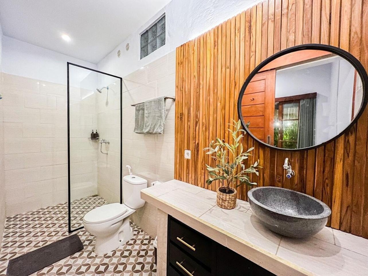 Island Boy Guesthouse T Prime Location In Canggu 外观 照片